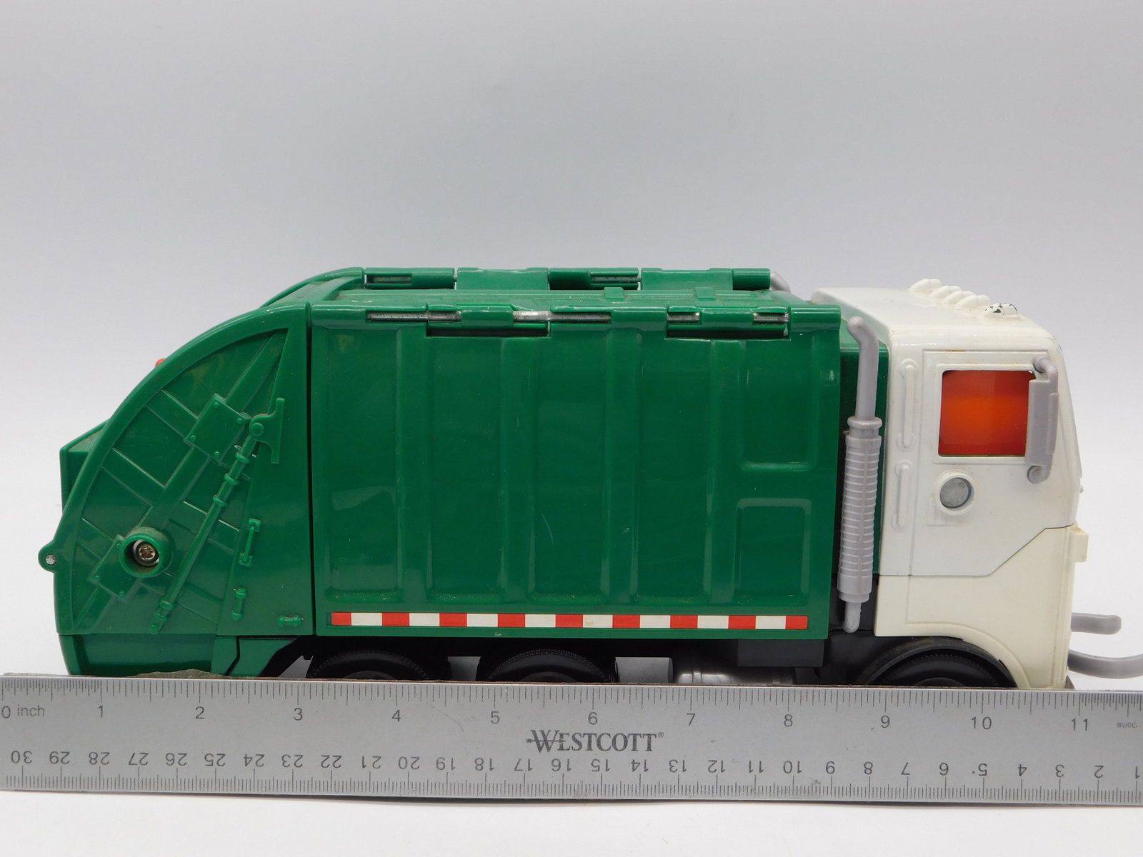 Vintage Antique Garbage Truck Toy Die-Cast Model Green White Compactor Collectible (1 of 2)