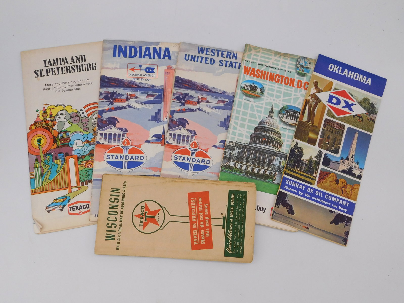 Vintage Antique Texaco Standard Oil Road Maps Travel Guides Lot Collectible (1 of 2)