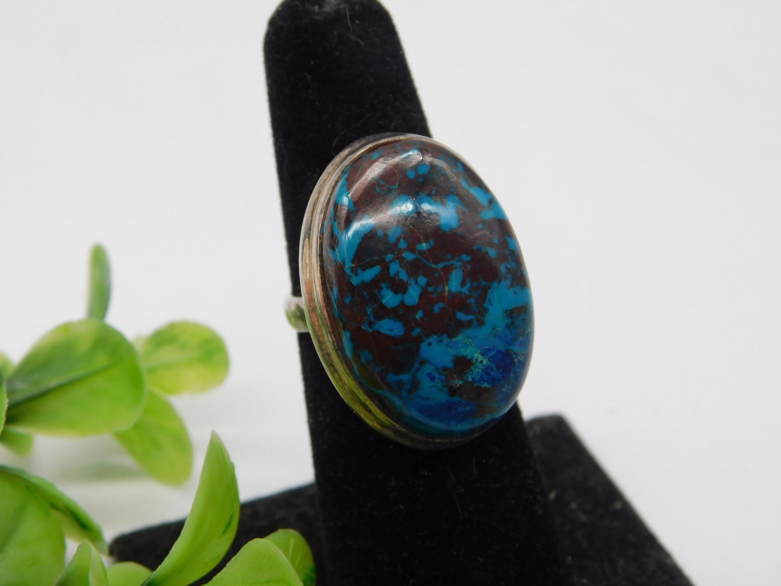 STERLING Azurite Chrysocolla Cabochon Silver Tone Ring Size 6 Jewelry: Vintage Antique Azurite Chrysocolla Cabochon Silver Tone Ring Size 6 Jewelry. This striking vintage antique ring showcases a magnificent oval cabochon stone featuring vibrant azurite-chrysocolla miner