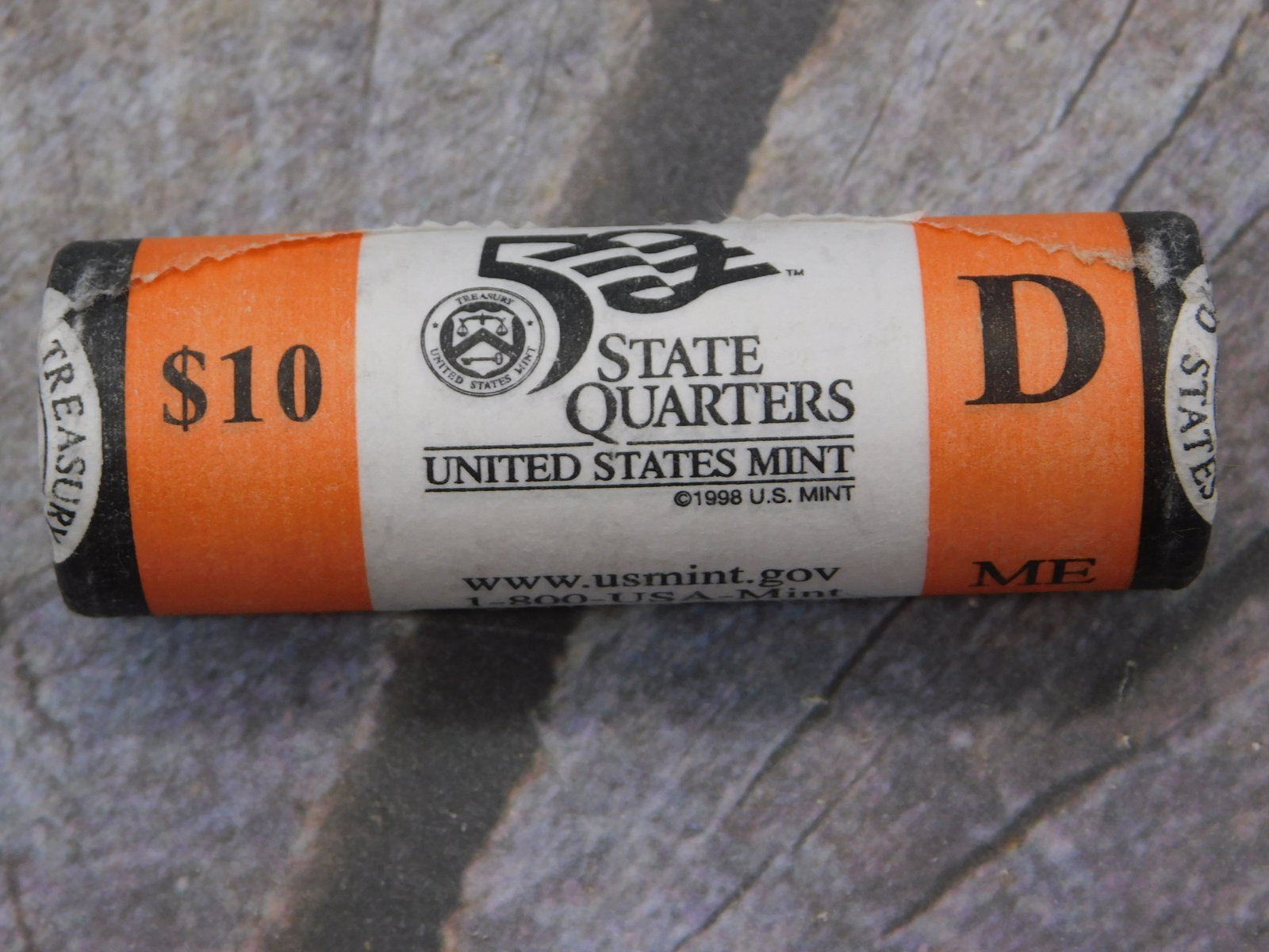 State Quarters Dollar Roll Delaware D Mint United States Collectible Numismatic: State Quarters Dollar Roll Delaware D Mint United States Collectible Numismatic. This official U.S. Mint wrapped roll contains $10 face value in State Quarters from the popular 50 State Quarters Progr