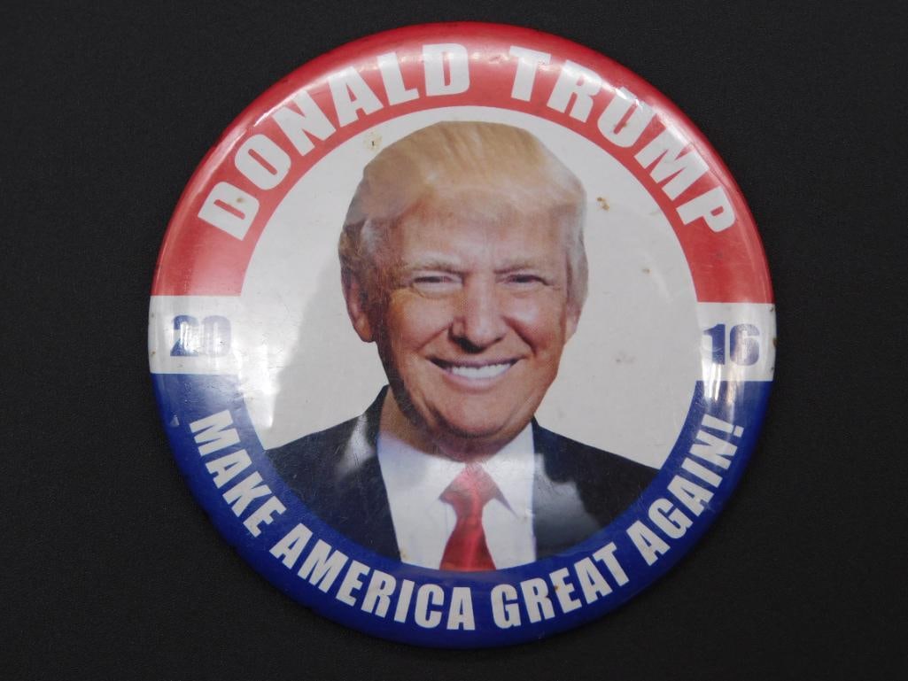 2016 DONALD TRUMP MAKE AMERICA GREAT AGAIN PIN: 2016 DONALD TRUMP MAKE AMERICA GREAT AGAIN PIN - Authentic estate find offered in our online auction. Perfect for collectors, resellers, and enthusiasts of vintage, antiques, minerals, rocks, crystals