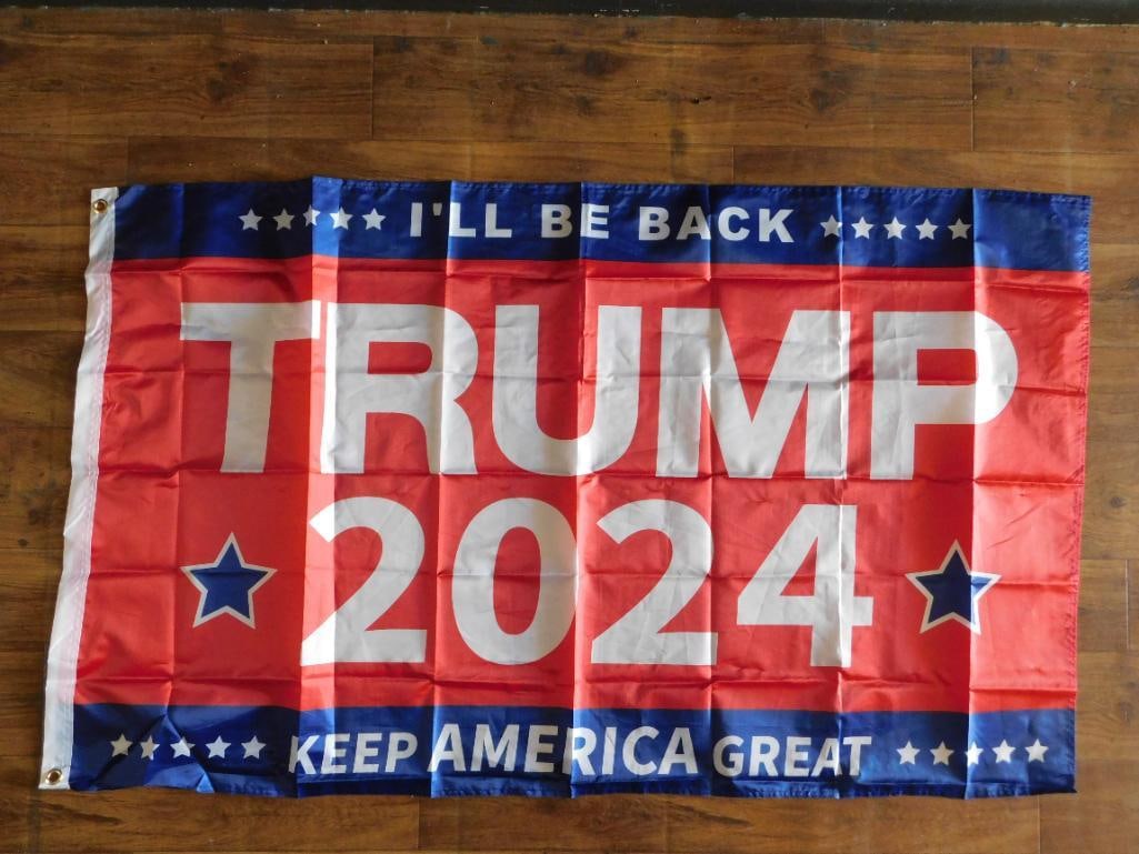 2024 ILL BE BACK KEEP AMERICA GREAT DONALD TRUMP FLAG: 2024 ILL BE BACK KEEP AMERICA GREAT DONALD TRUMP FLAG - Authentic estate find offered in our online auction. Perfect for collectors, resellers, and enthusiasts of vintage, antiques, minerals, rocks,