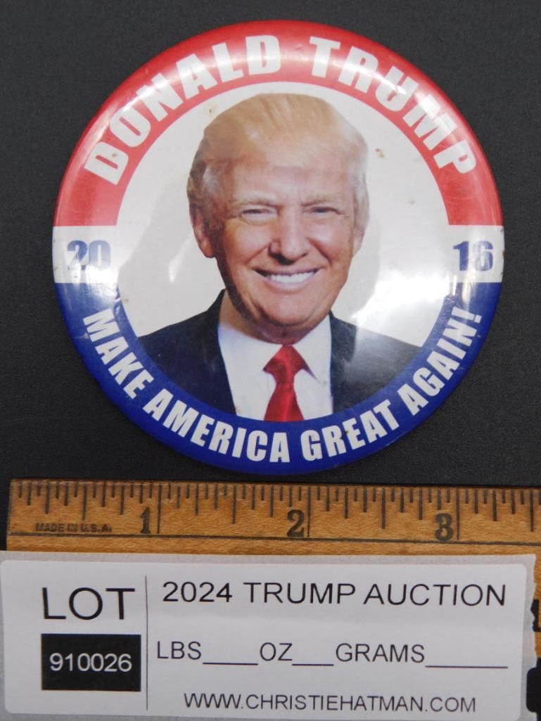 2016 DONALD TRUMP MAKE AMERICA GREAT AGAIN PIN: 2016 DONALD TRUMP MAKE AMERICA GREAT AGAIN PIN - Authentic estate find offered in our online auction. Perfect for collectors, resellers, and enthusiasts of vintage, antiques, minerals, rocks,