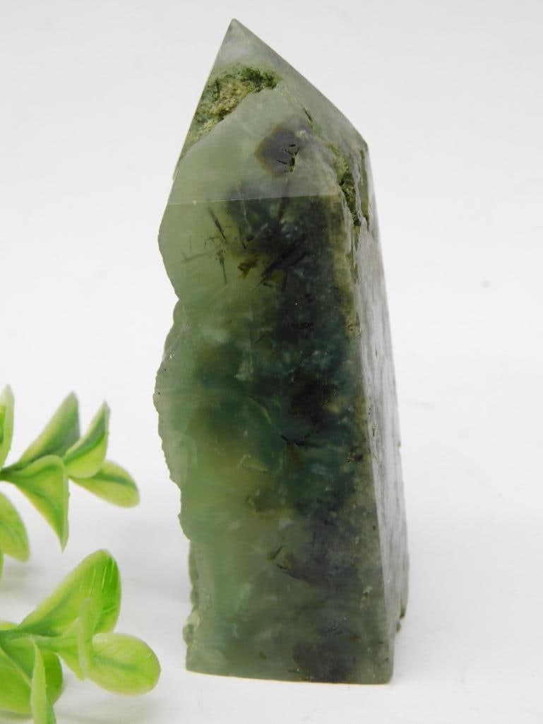 Green Quartz Crystal Point Specimen: Green Quartz Crystal Point Specimen