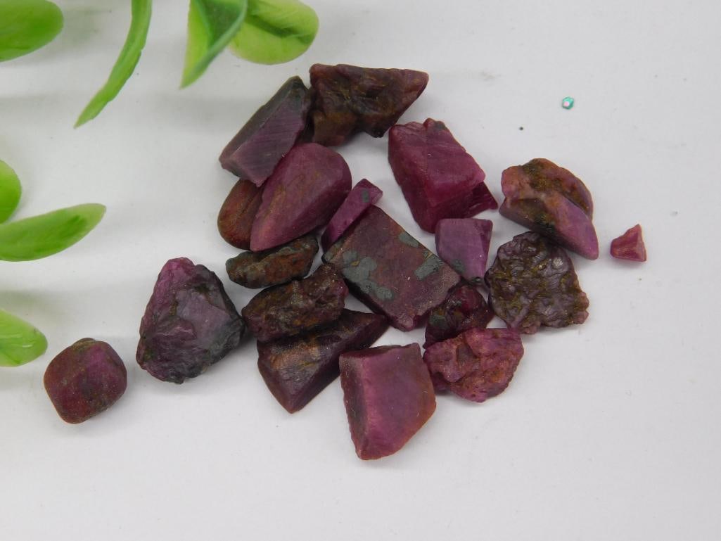 Collection of Rough Red Gemstones 12 Grams Total: Collection of Rough Red Gemstones 12 Grams Total