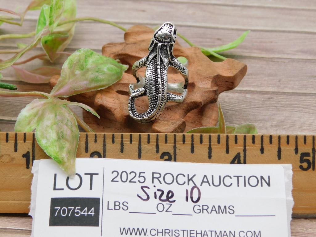 Silver-Toned Lizard Design Ring Size 10 - 3