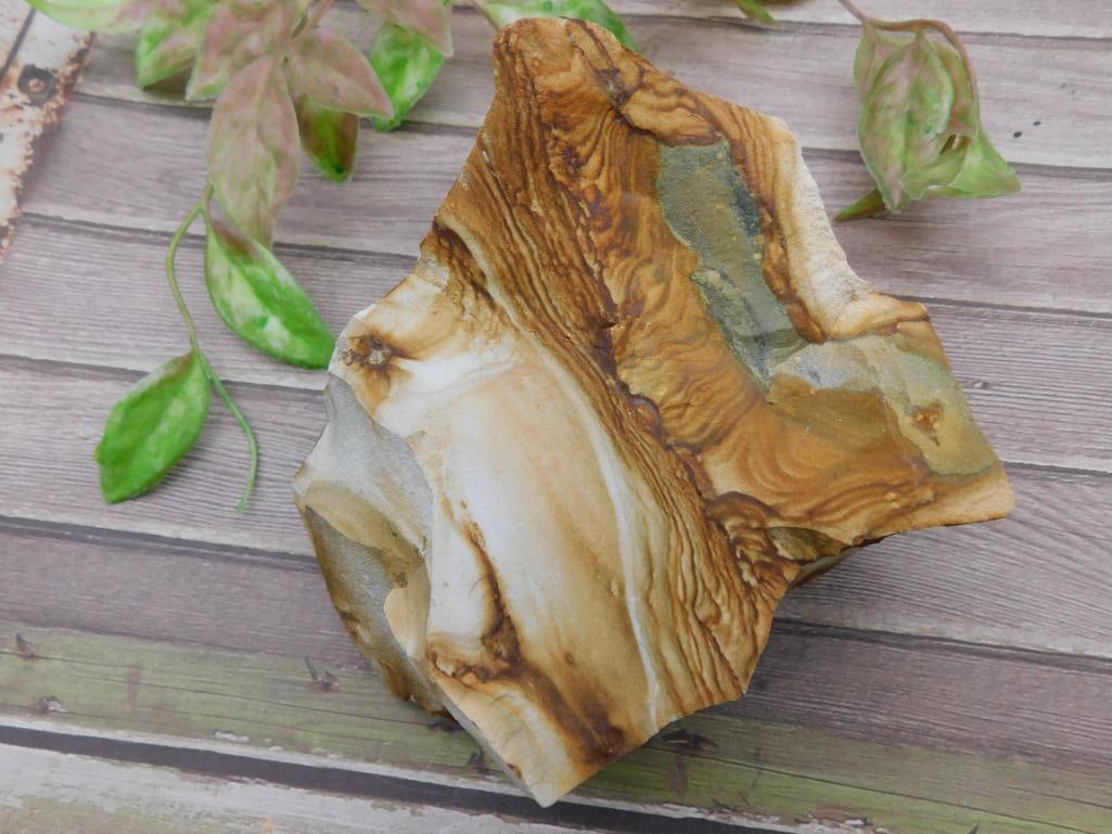 Jasper Stone With Brown and Green Tones: Jasper Stone With Brown and Green Tones