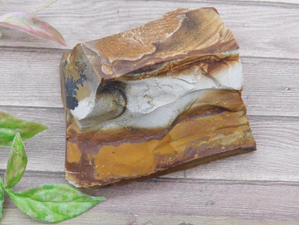 288-Gram Jasper Rock Specimen for Collection or Display: 289-Gram Jasper Rock Specimen for Collection or Display