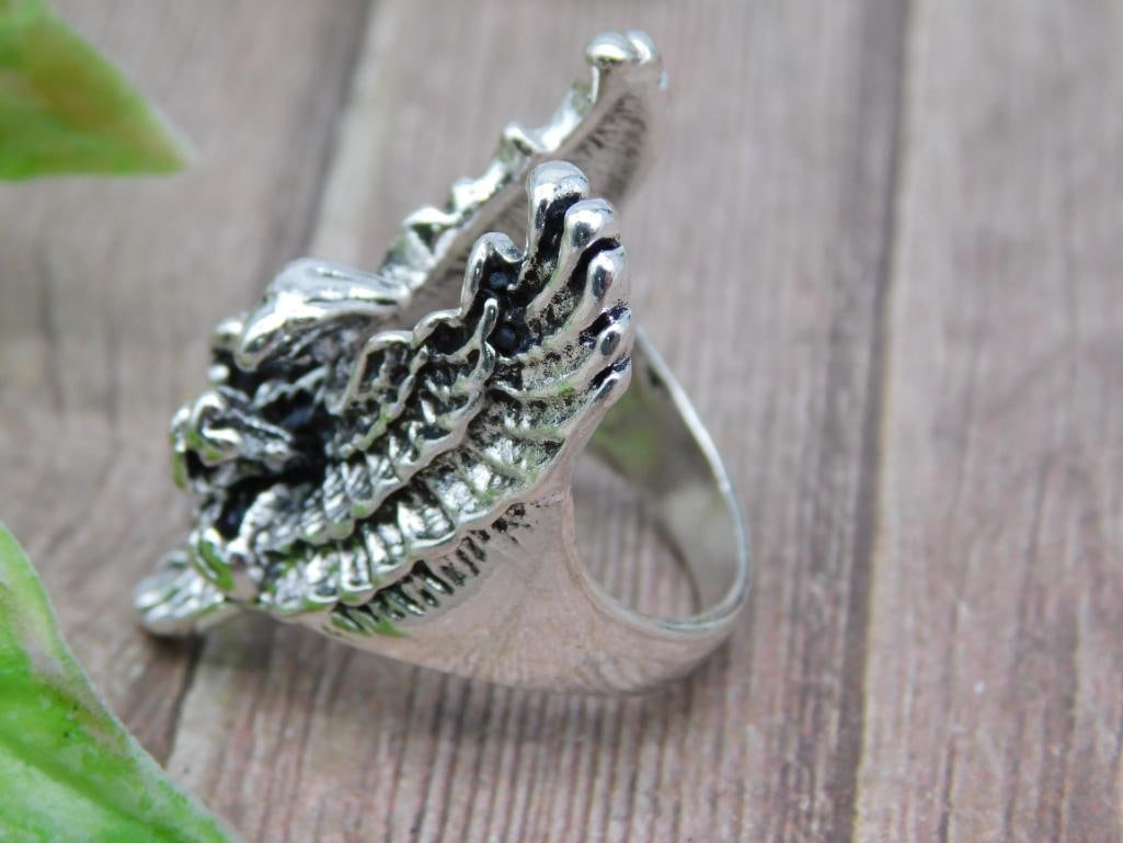 Silver-Tone Eagle Design Ring Size 9 - 2