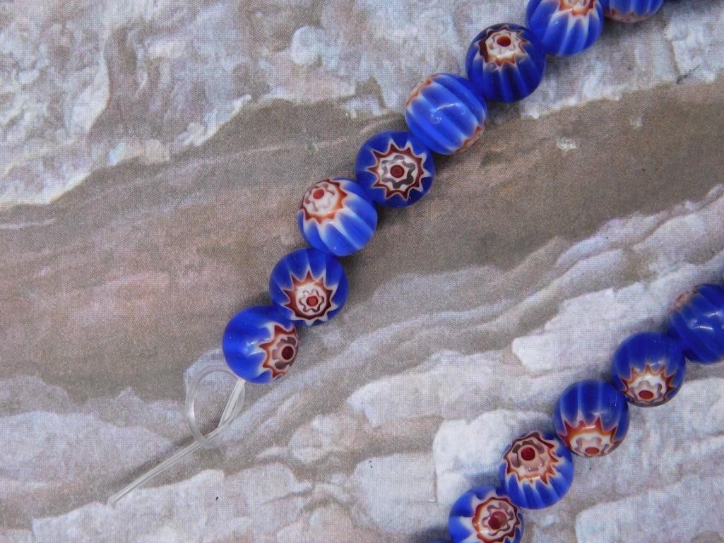 AFRICAN TRADE BEADS - 2