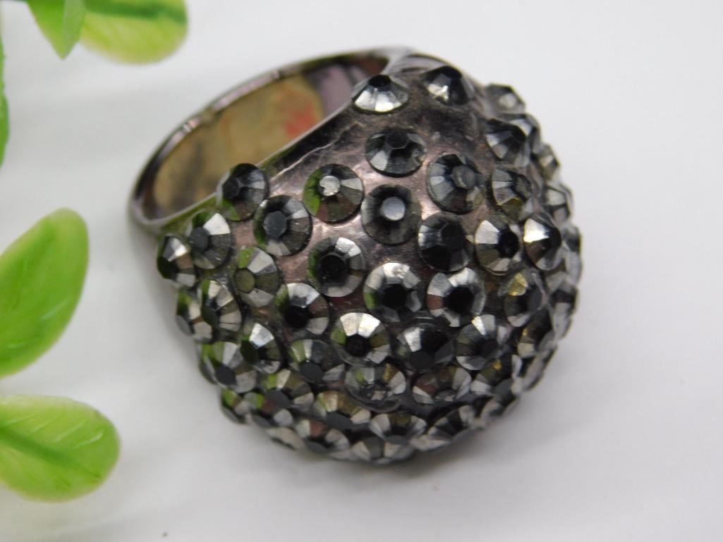 Size 9 Black Rhinestone Dome Ring: Size 9 Black Rhinestone Dome Ring