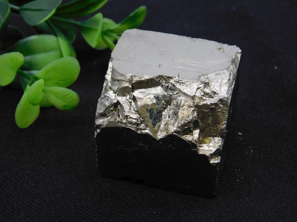 Pyrite Cube Rock Stone Lapidary Specimen: Pyrite Cube Rock Stone Lapidary Specimen