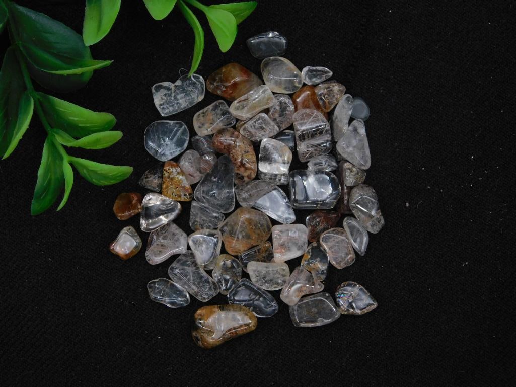 Red Quartz Gemstones Rock Stone Lapidary Specimen: Red Quartz Gemstones Rock Stone Lapidary Specimen
