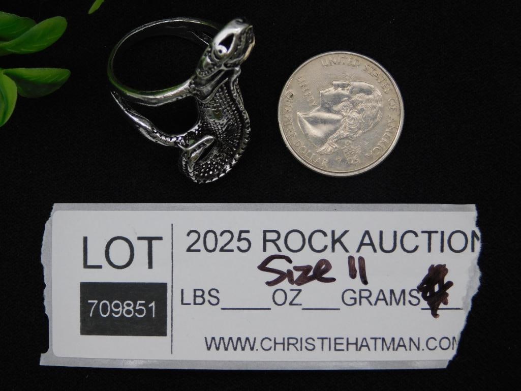 Silver-Tone Snake-Themed Ring Size 11: Silver-Tone Snake-Themed Ring Size 12