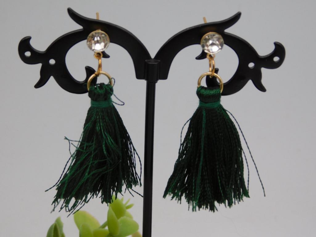 Black Fringe Earrings: Black Fringe Earrings