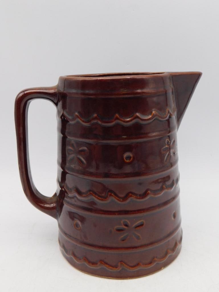 MARCREST DAISY AND DOT STONEWARE PITCHER VINTAGE ANTIQUE: MARCREST DAISY AND DOT STONEWARE PITCHER VINTAGE ANTIQUE — Part of our Discover Antique Alley, Crystals and Gems auction at HATMAN'S Auctions! Please see photos for measurements and condition. YES,