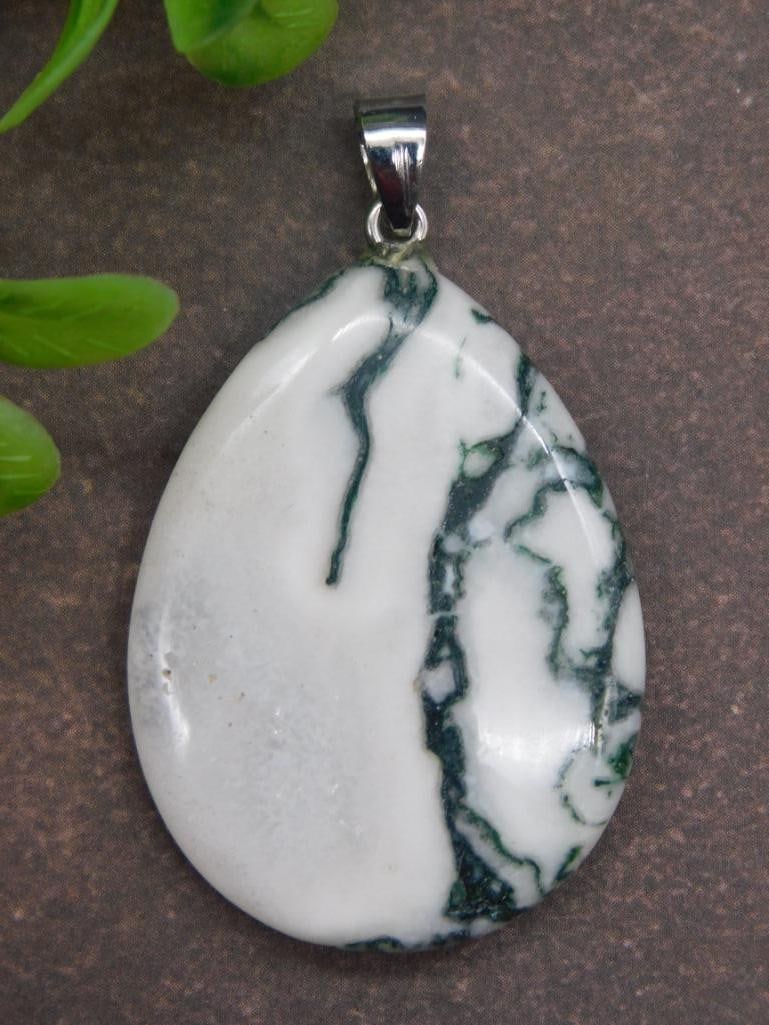 TREE AGATE PENDANT ROCK STONE LAPIDARY SPECIMEN: WELCOME TO HATMAN AUCTIONS! SPECIAL NOTICE: Please see photos for measurements and descriptions. ***Yes, we have in house shipping with MANY REPEAT CUSTOMERS because of our streamlined service. ****We
