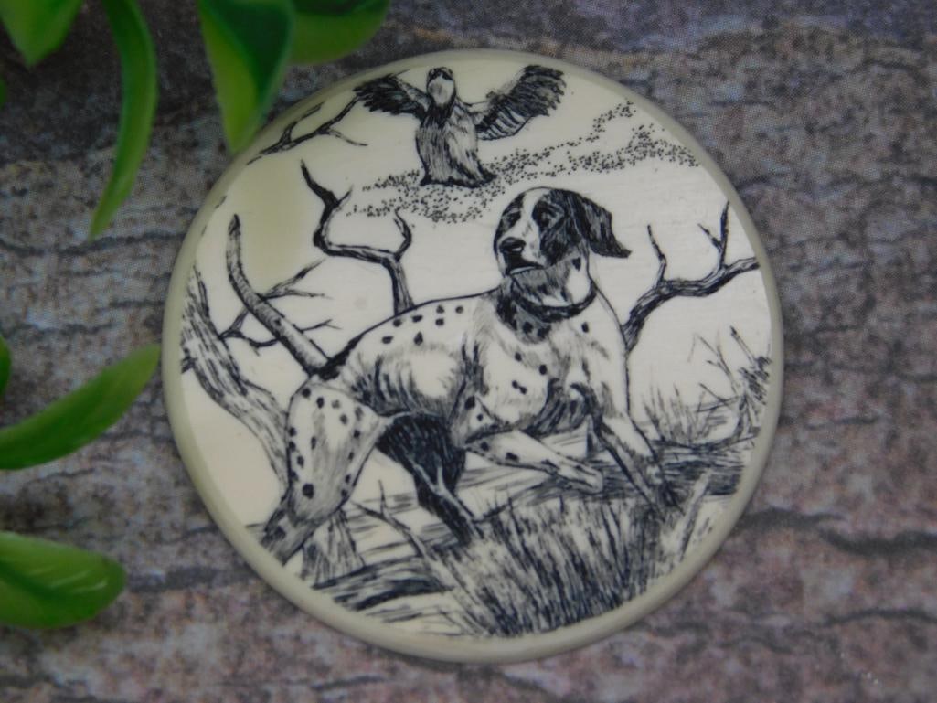 Scrimshaw Cabochon Circular Medallion With Hunting Dog Illustration: Scrimshaw Cabochon Circular Medallion With Hunting Dog Illustration