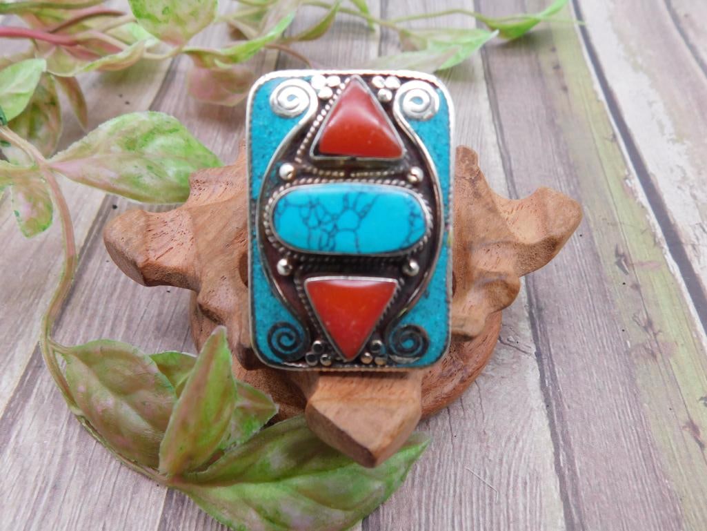 Turquoise and Coral Western-style Ring: Turquoise and Coral Western-style Ring
