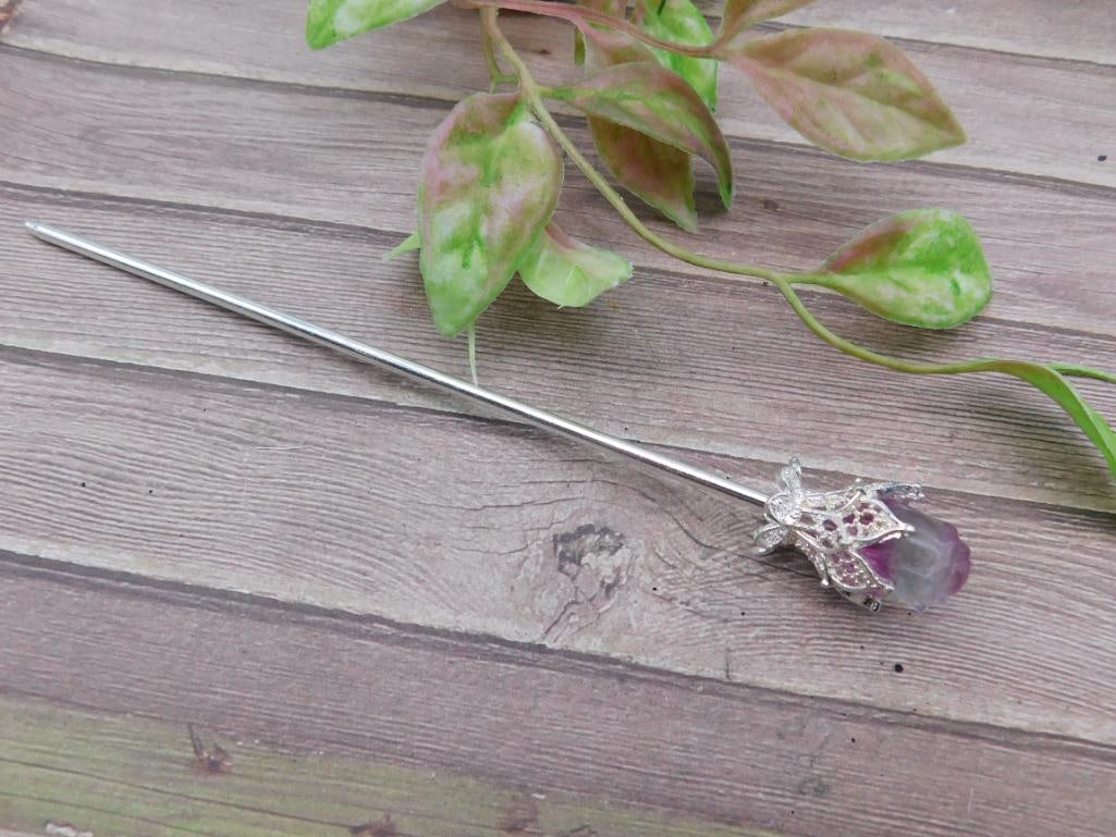 Silver-Tone Stick Pin with Purple Carved Stone: Silver-Tone Stick Pin with Purple Carved Stone