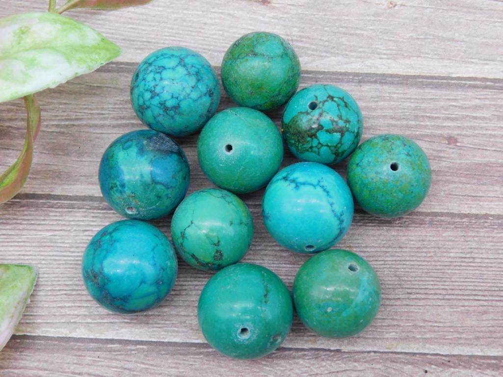 Set of Green Round Gemstone Beads for Jewelry Making: Set of Green Round Gemstone Beads for Jewelry Making