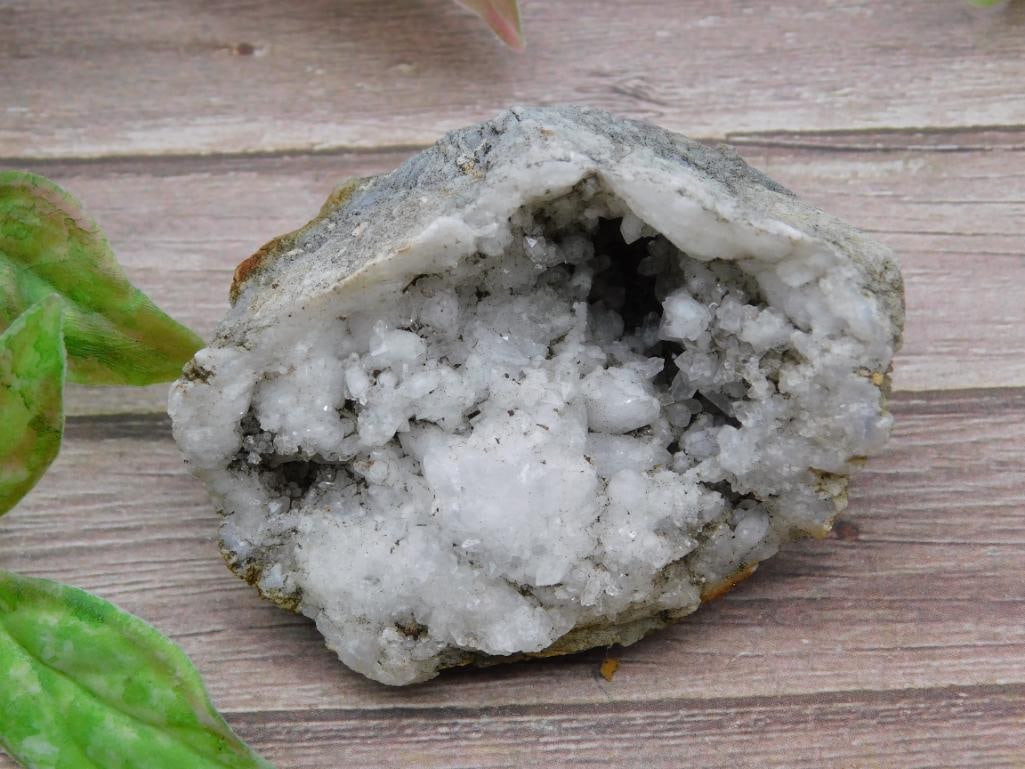 Quartz Geode with Crystal Interior: Quartz Geode with Crystal Interior