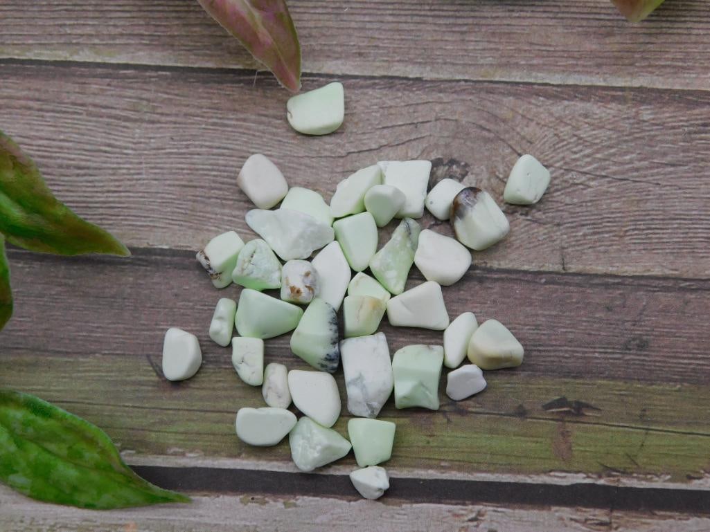 Lemon Chrysoprase 12 Grams Gemstones: Lemon Chrysoprase 12 Grams Gemstones