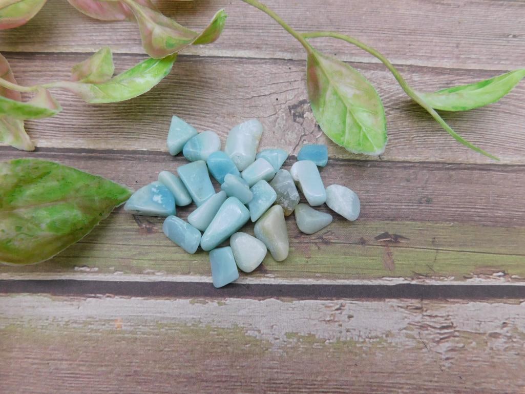 12 Grams of Mixed Amazonite Gemstones: 13 Grams of Mixed Amazonite Gemstones