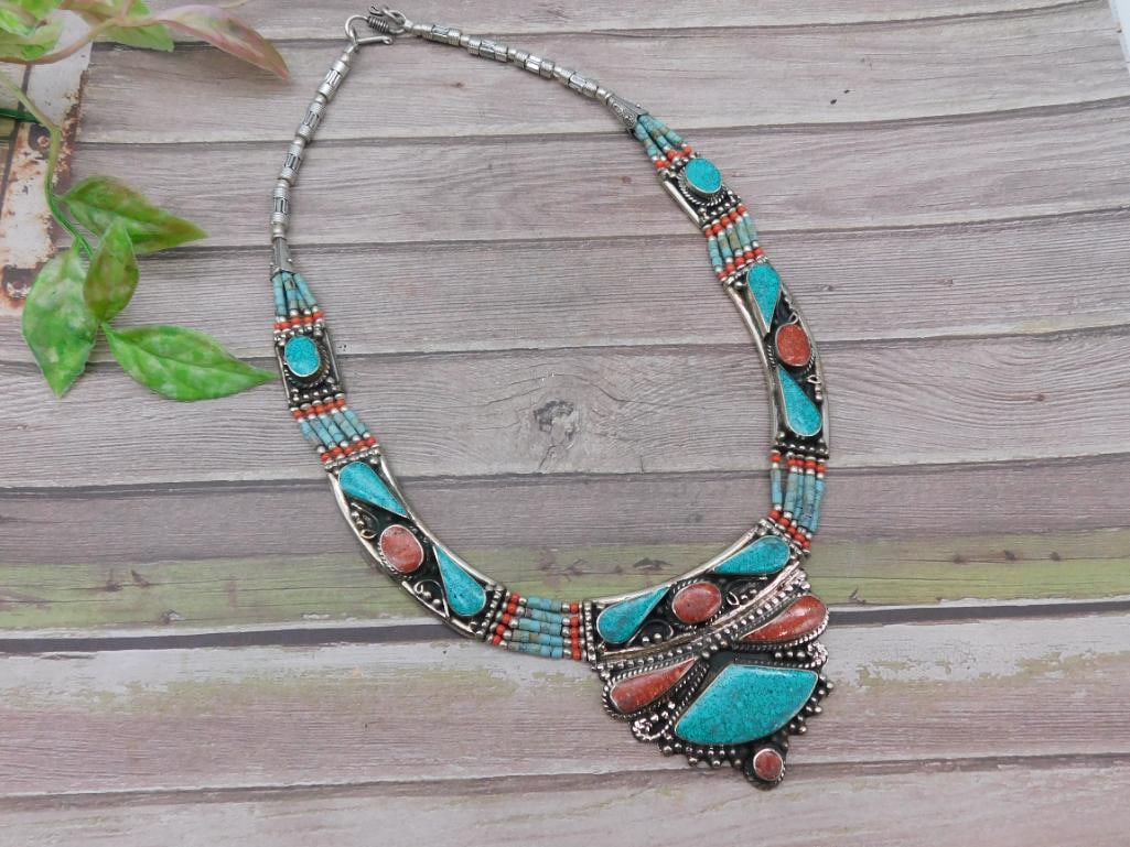 Necklace with Turquoise and Coral Accents: Necklace with Turquoise and Coral Accents