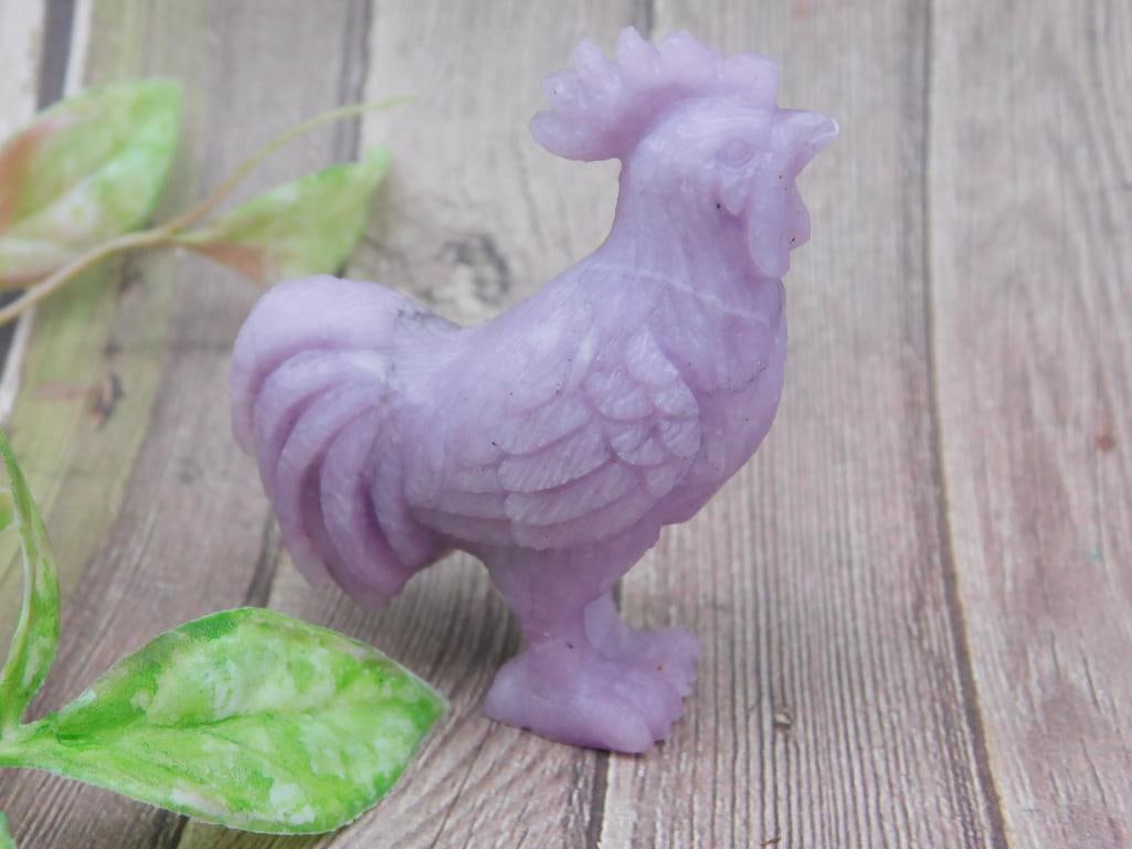 Purple Carved Rooster Figurine in Stone Material: Purple Carved Rooster Figurine in Stone Material