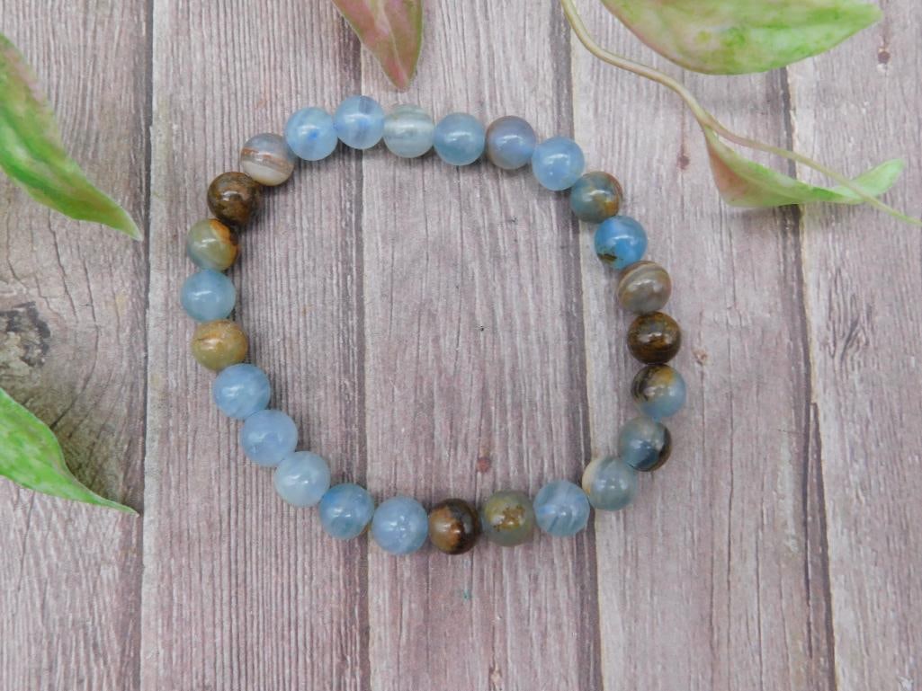 Beaded Bracelet With Blue and Brown Stones: Beaded Bracelet With Blue and Brown Stones