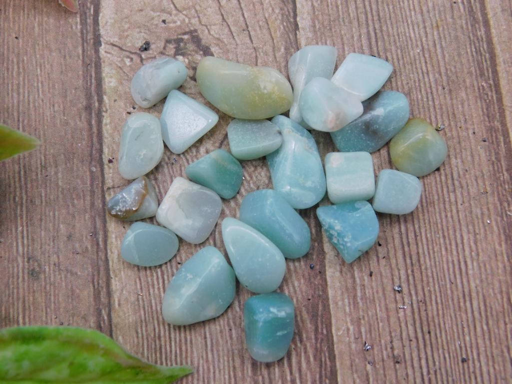 12 Grams of Mixed Amazonite Gemstones: 13 Grams of Mixed Amazonite Gemstones