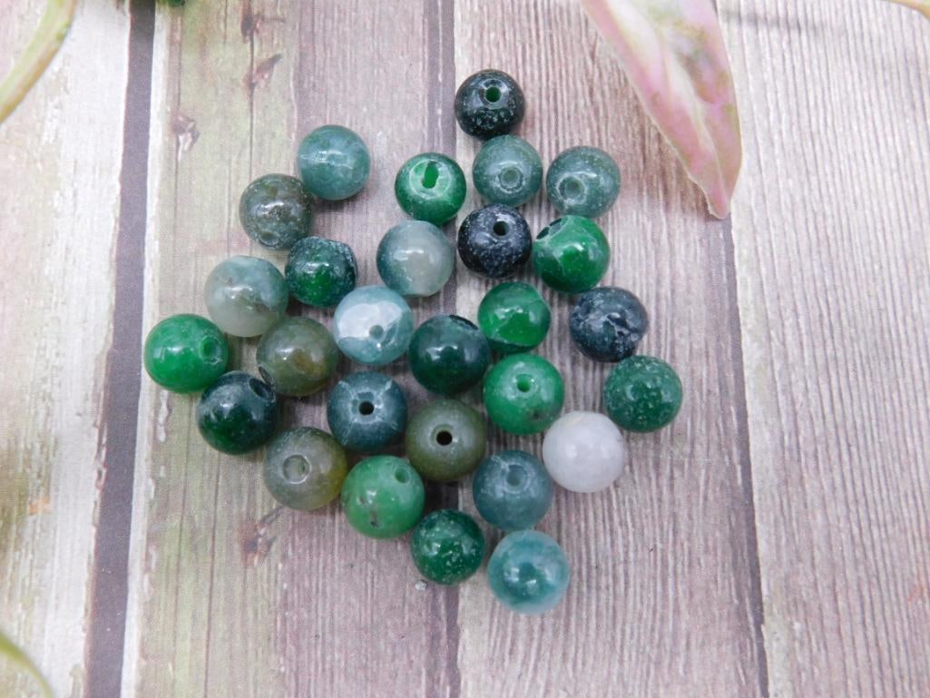 Collection of Green Polished Stone Beads: Collection of Green Polished Stone Beads