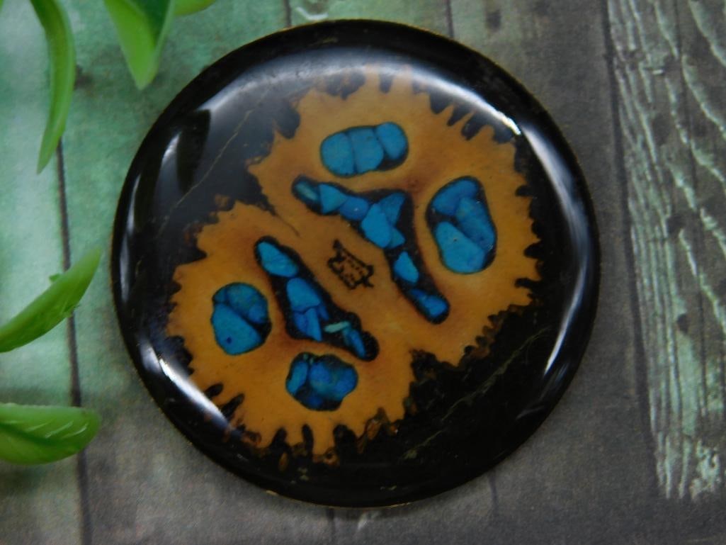 Cabochon With Turquoise Inlay: Cabochon With Turquoise Inlay