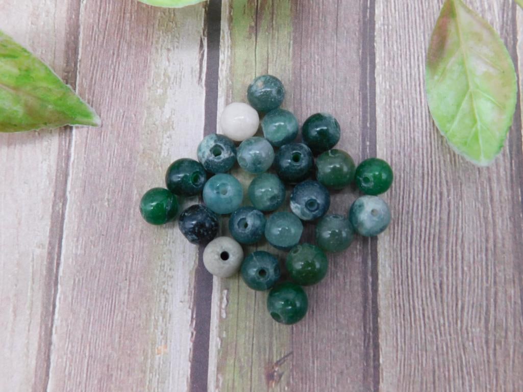 Lot of Mixed Green Stone Beads for Jewelry Making: Lot of Mixed Green Stone Beads for Jewelry Making