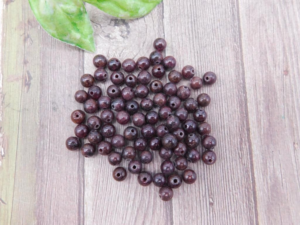 Lot of Small Round Garnet Beads: Lot of Small Round Garnet Beads