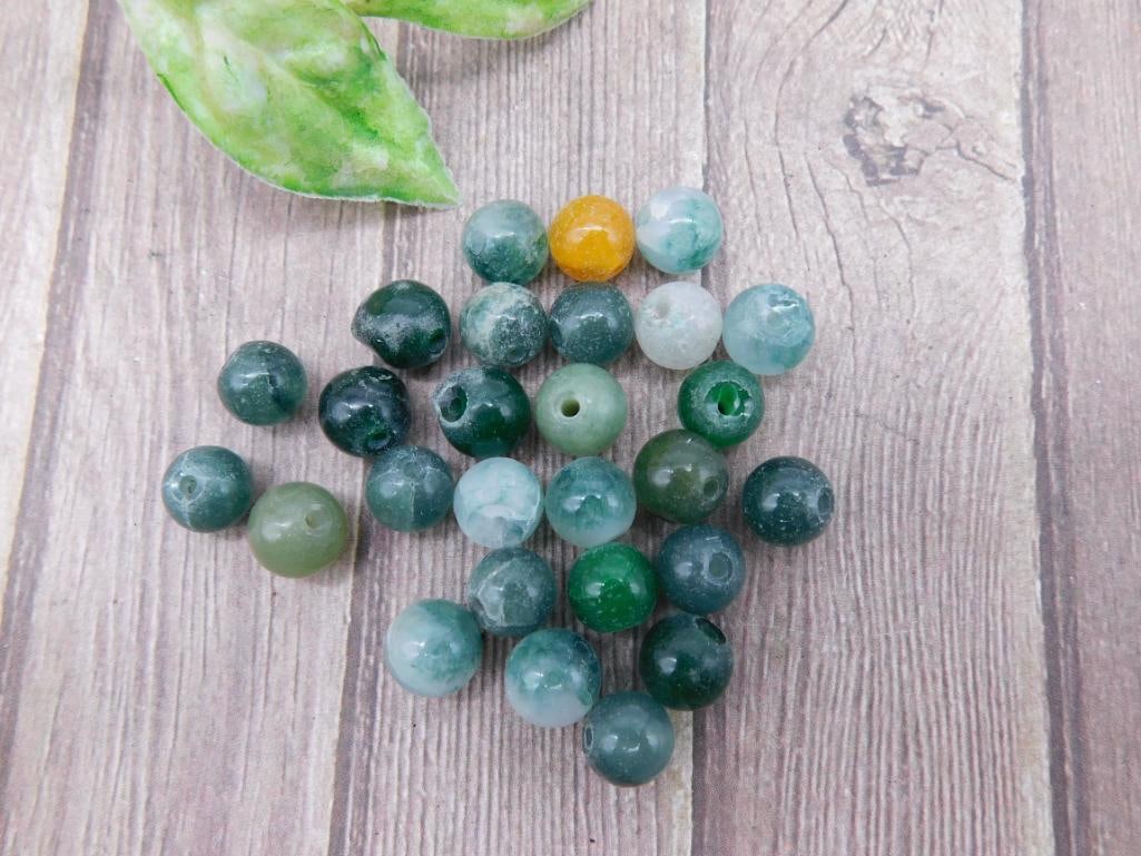 Lot of Mixed Green and Yellow Gemstone Beads: Lot of Mixed Green and Yellow Gemstone Beads