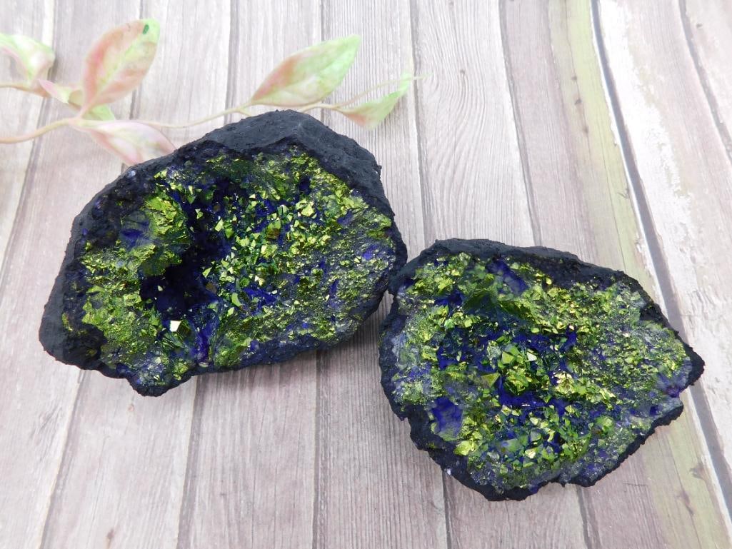 Pair of Rock Stone Lapidary Mineral Specimens with Green and Blue Crystals: Pair of Rock Stone Lapidary Mineral Specimens with Green and Blue Crystals