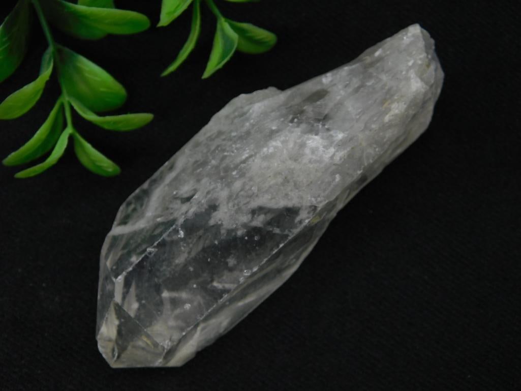 Clear Quartz Crystal Specimen 91 Grams: Clear Quartz Crystal Specimen 91 Grams