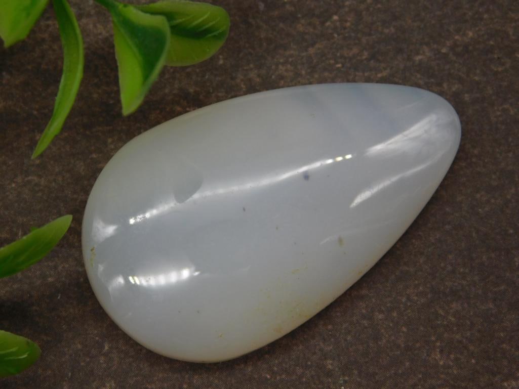 Polished Chalcedony Gemstone in Pear Shape: Polished Chalcedony Gemstone in Pear Shape