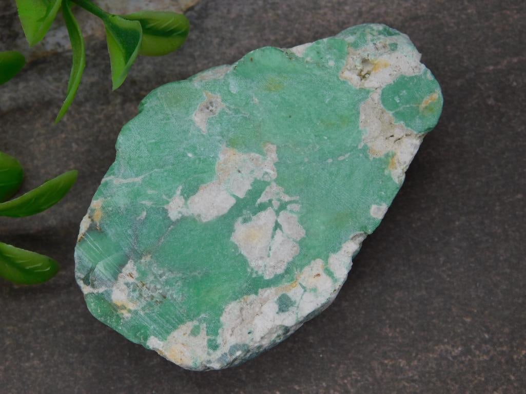 Variscite Uncut Mineral Specimen 39 Grams: Variscite Uncut Mineral Specimen 39 Grams
