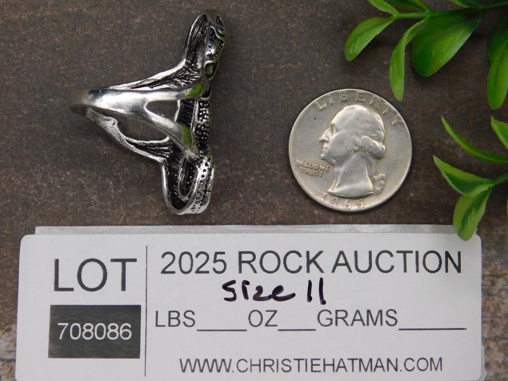 Lizard Design Metal Ring in Size 11 - 2