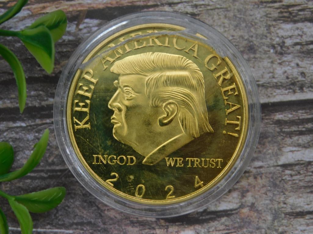 Commemorative 2024 Donald Trump Gold-Tone Coin: Commemorative 2024 Donald Trump Gold-Tone Coin