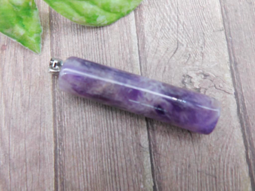 Amethyst Gemstone Pendant with Silver-Tone Cap: Amethyst Gemstone Pendant with Silver-Tone Cap