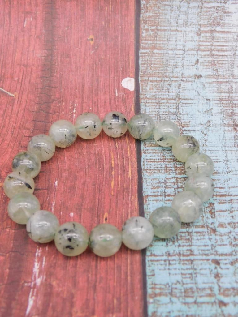 Prehnite Gemstone Beaded Stretch Bracelet: Prehnite Gemstone Beaded Stretch Bracelet
