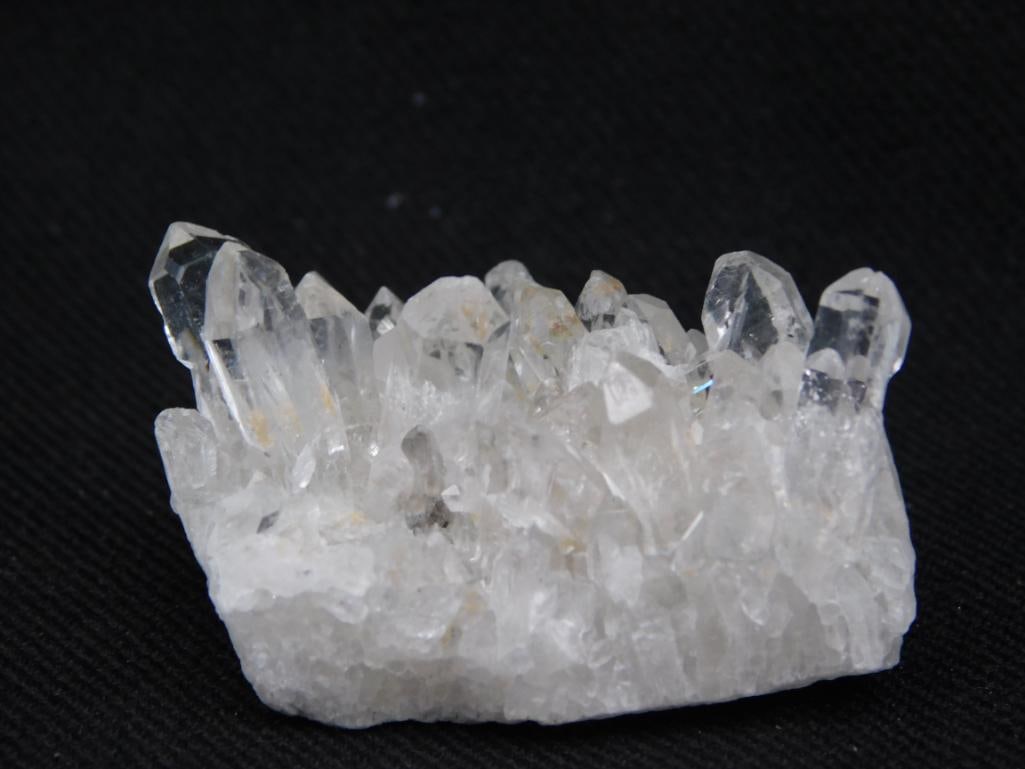 Raw Clear Quartz Crystal Cluster Rock Stone Lapidary Specimen: Raw Clear Quartz Crystal Cluster Rock Stone Lapidary Specimen
