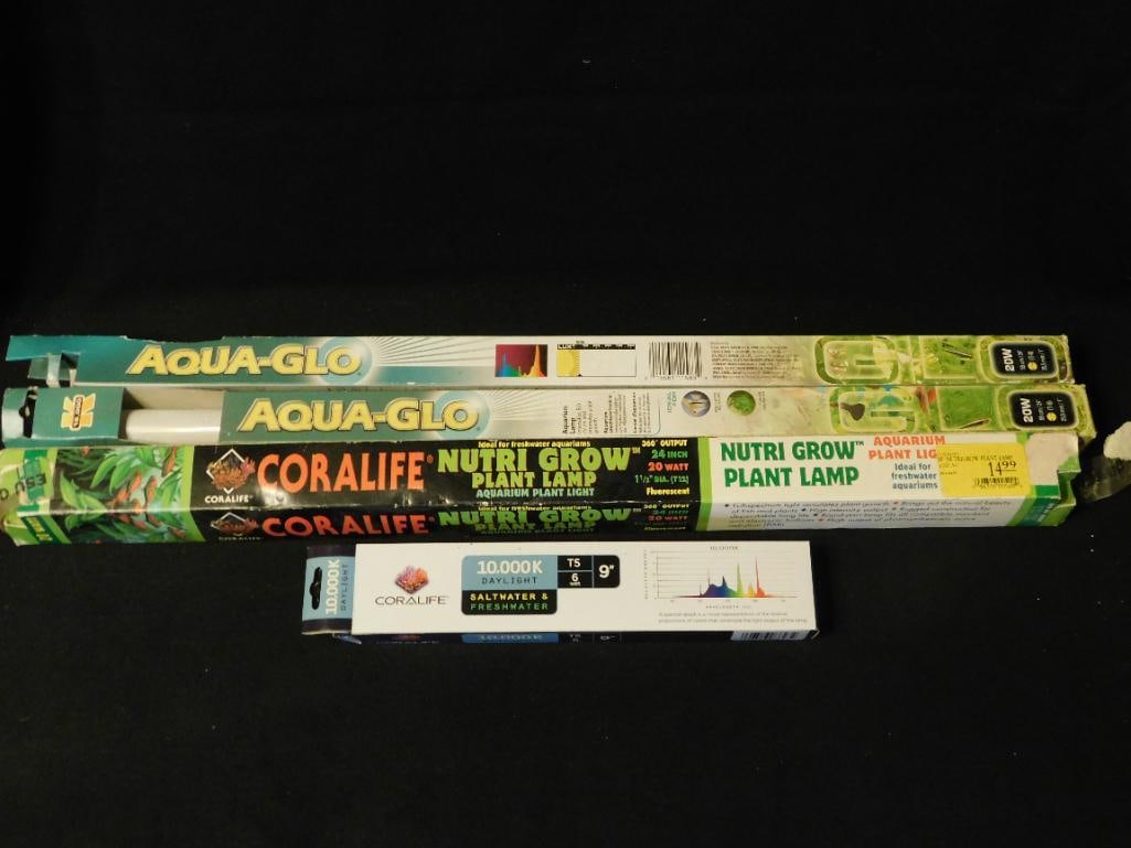 Aquarium and Plant Growth Fluorescent Light Bulbs (1 of 2)