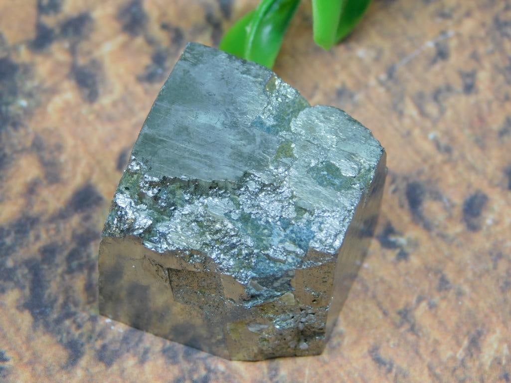 SPANISH PYRITE CUBE ROCK STONE LAPIDARY SPECIMEN FOR COLLECTORS AND DISPLAY: This Spanish pyrite cube offers natural crystal formation prized by collectors and display enthusiasts alike. See photos for exact size, shape, and detail. WELCOME TO HATMAN AUCTIONS! SPECIAL NOTICE: 