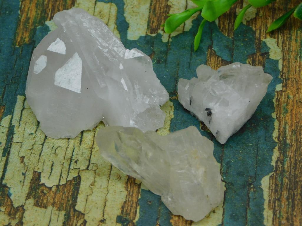 NATURAL QUARTZ CRYSTAL ROCK STONE LAPIDARY SPECIMEN FOR COLLECTORS AND CRAFTERS (1 of 3)