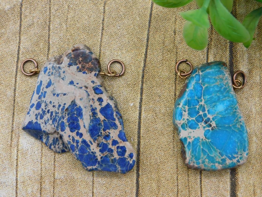 IMPRESSION JASPER PENDANTS ROCK STONE LAPIDARY SPECIMEN: IMPRESSION JASPER PENDANTS ROCK STONE LAPIDARY SPECIMEN — Part of our Discover Hidden Harbor, Crystals and Gems auction at HATMAN'S Auctions! Please see photos for measurements and condition. YES, w